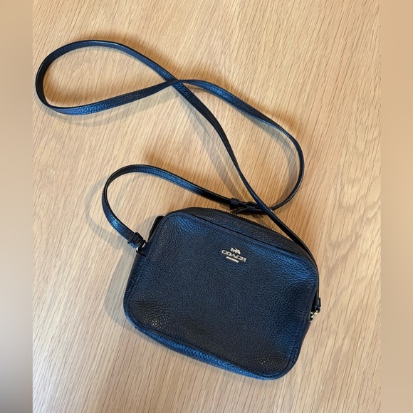 COACH Mini Pebbled Leather Camera Crossbody Purse Y2K Minimalist Classic - Picture 1 of 6